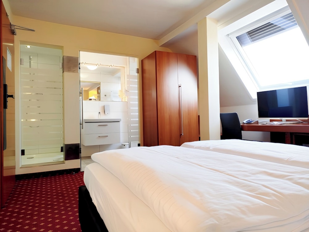 Hotel Schwert 18/50