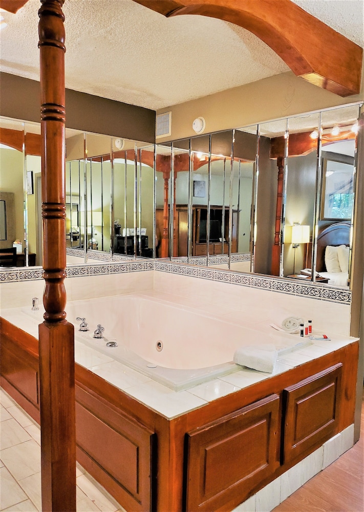 Days Inn by Wyndham Towson 25/29