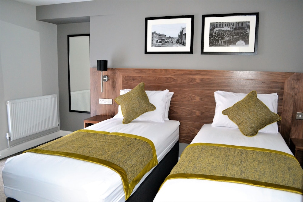 New Park Hotel 20/50