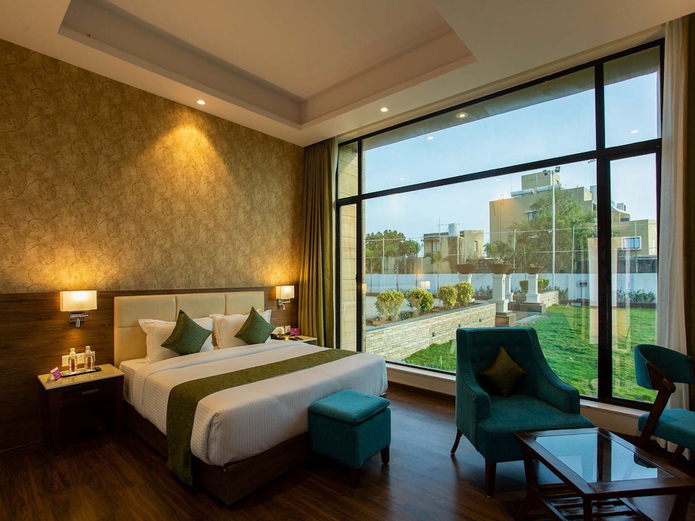 Sarovar Portico Somnath 29/72