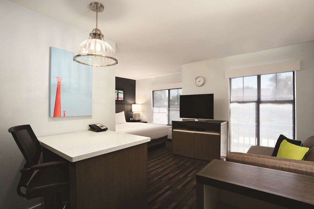 HYATT house Pleasant Hill 46/68