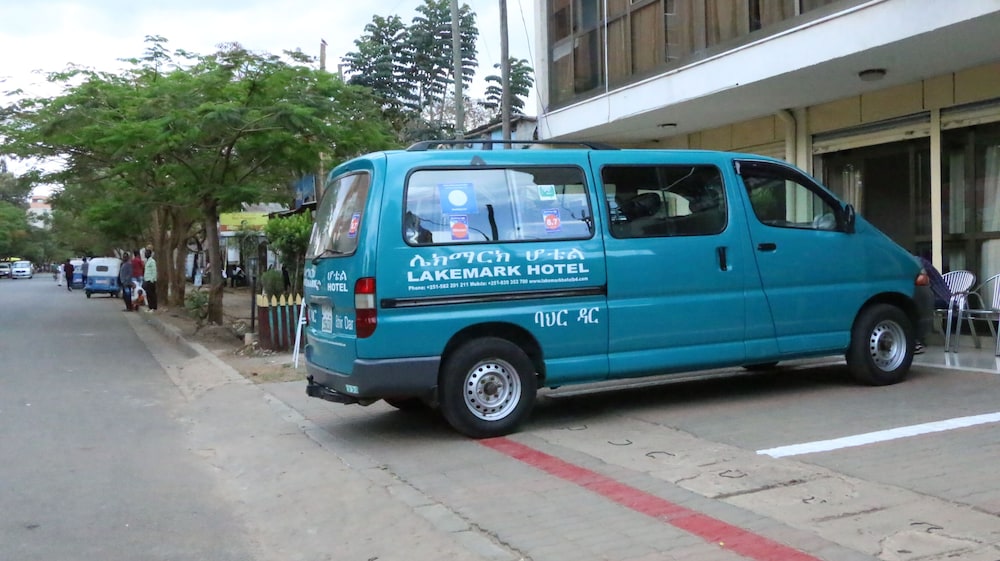 Lakemark Hotel 28/31