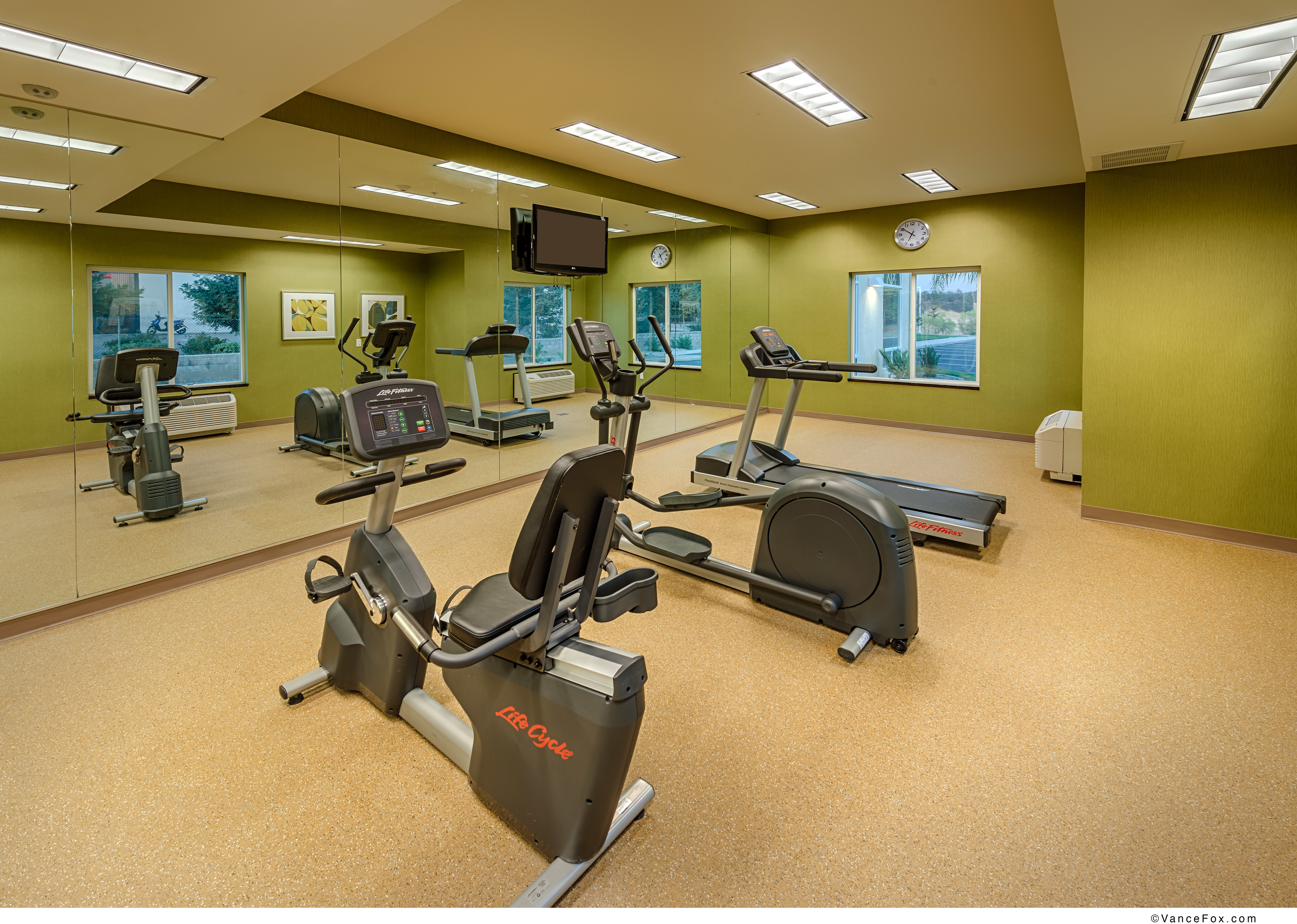 Holiday Inn Express Hotel & Suites Red Bluff-South Redding Area 23/39