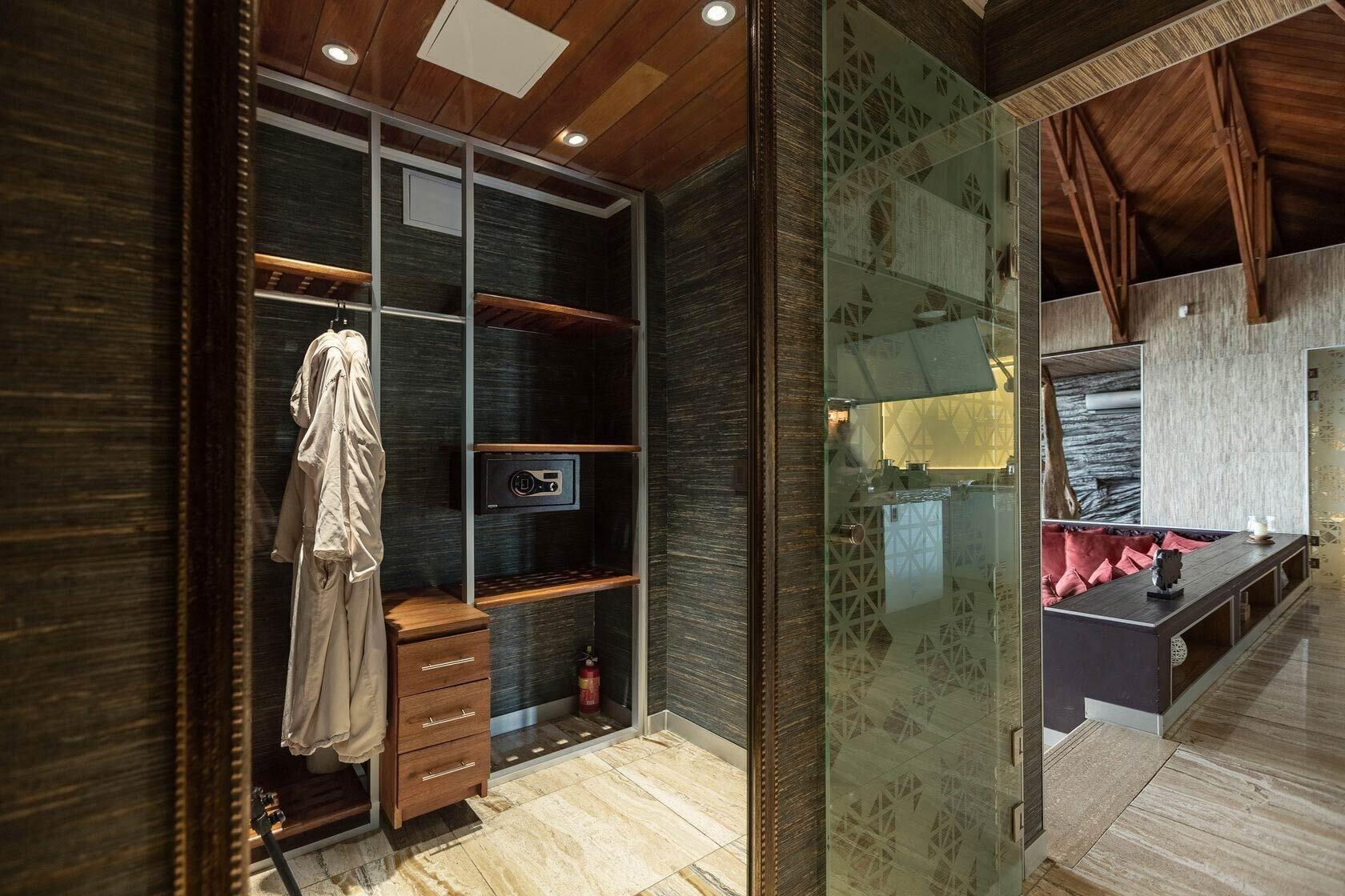 Honeymoon, Grand, Pool, Villa