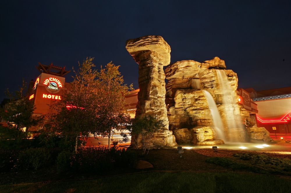 Ho-Chunk Gaming Wisconsin Dells 42/50