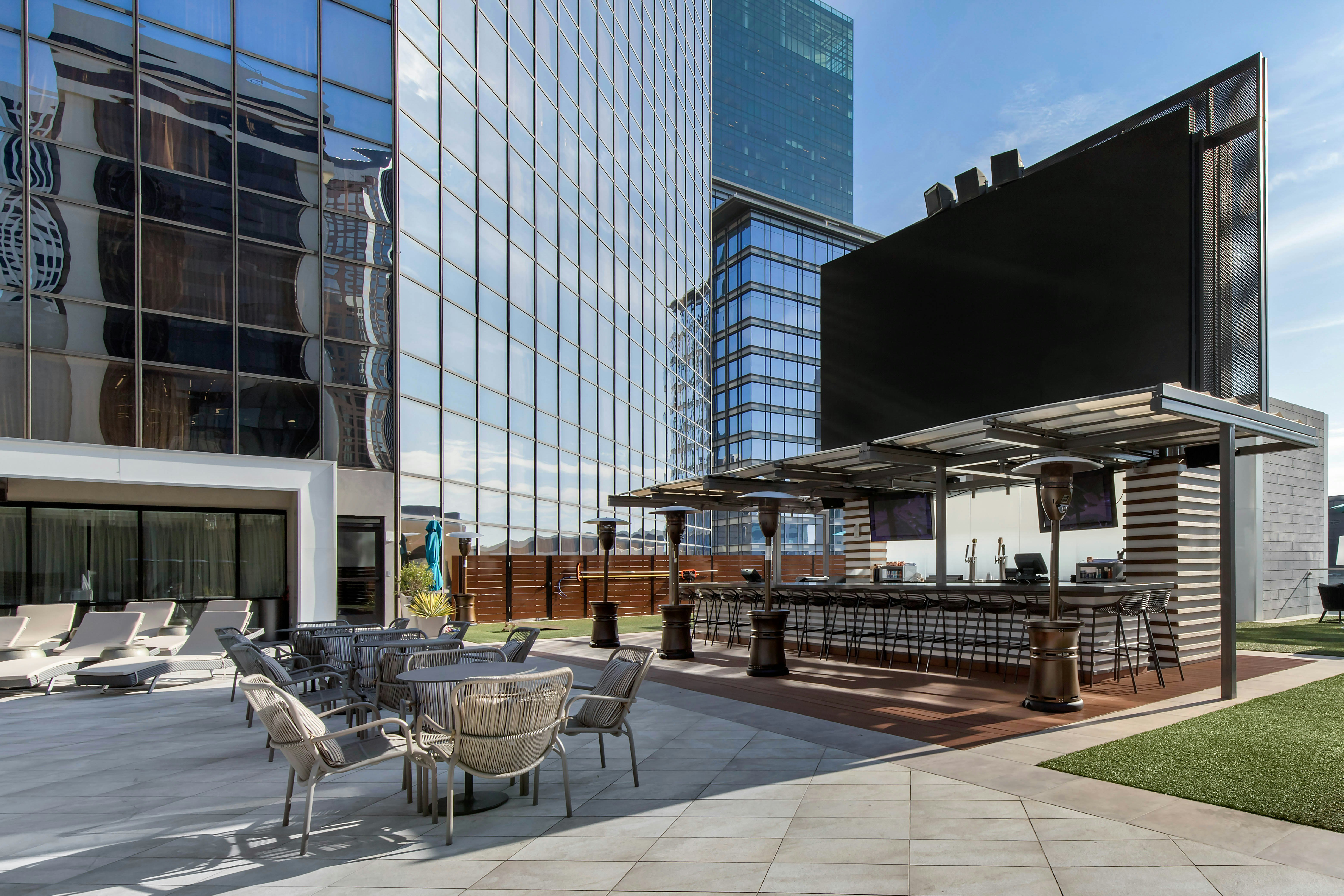 Omni Charlotte Hotel 67/70