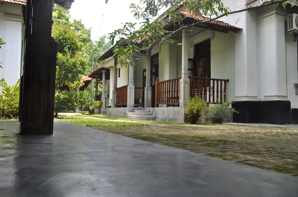 Villa 80 Bentota 40/50