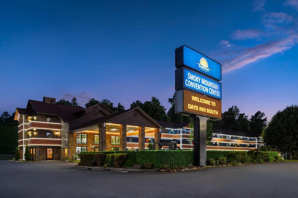 Days Inn by Wyndham Pigeon Forge Parkway 3/48