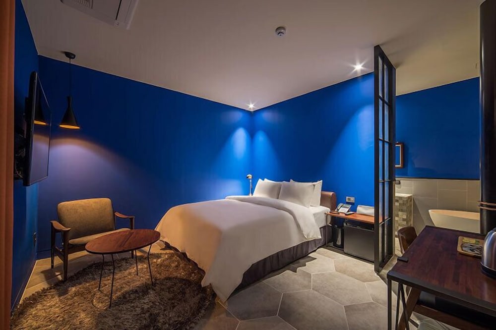 Hotel March 18/46
