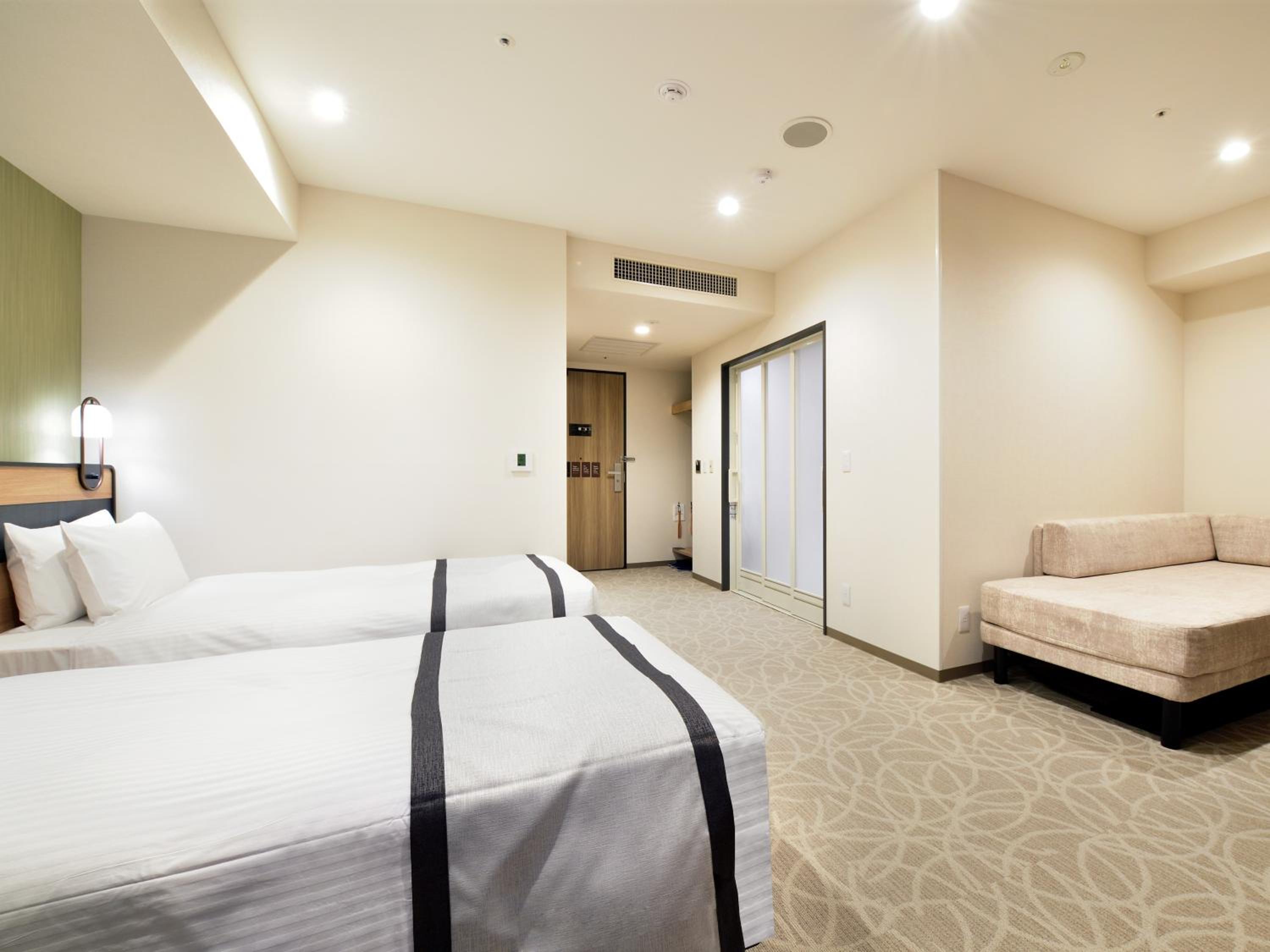 Room, Twin Beds, Lounge Access, Accessible