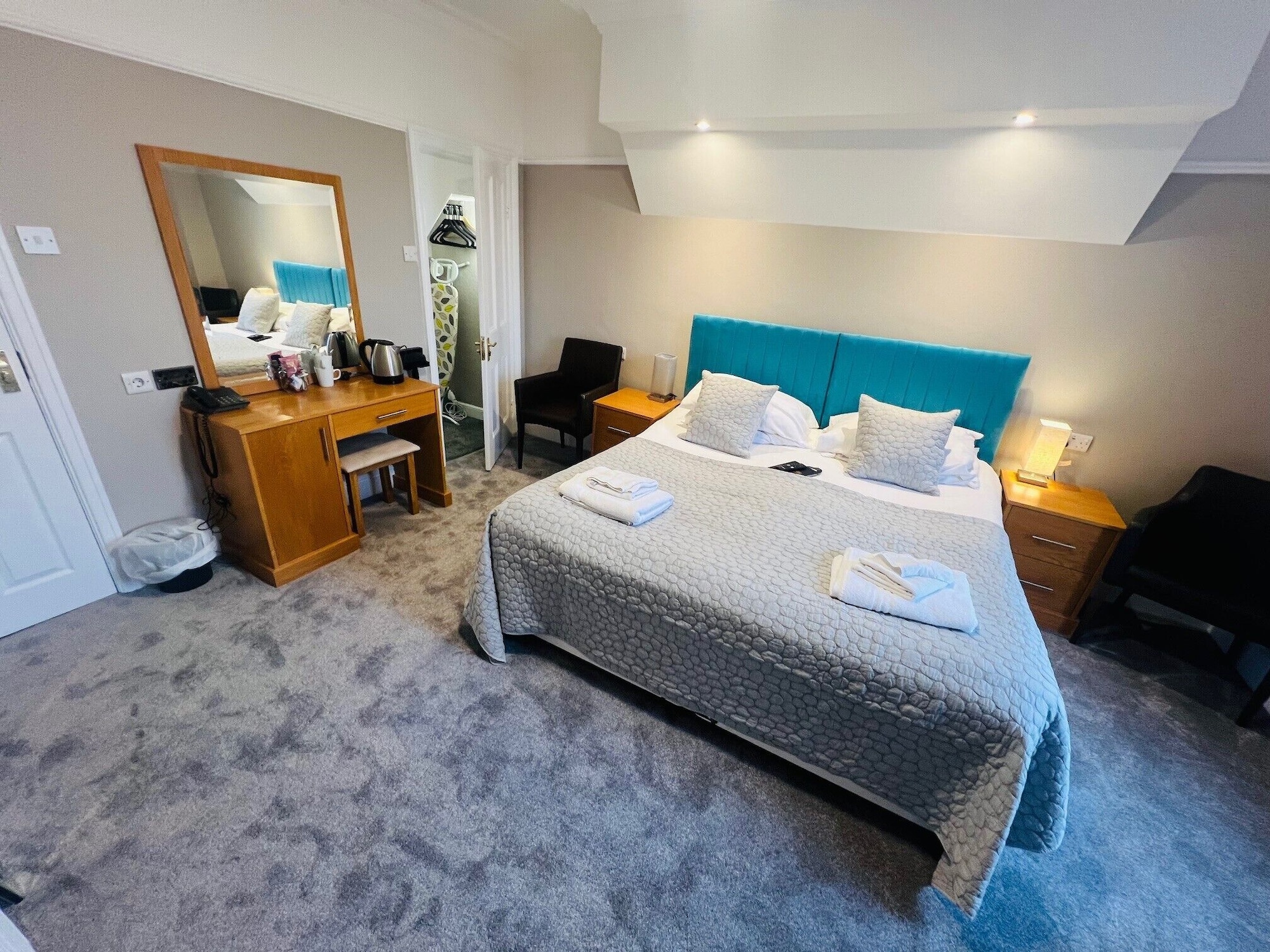 SUPERIOR, DOUBLE BED