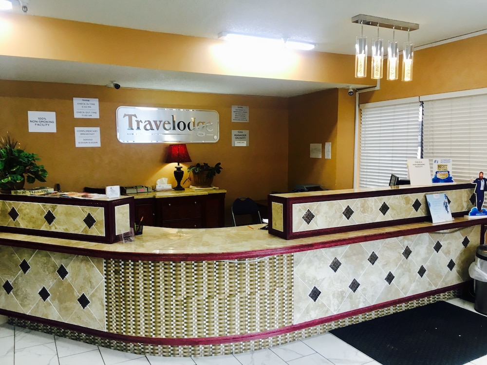 Travelodge by Wyndham Reno Downtown 10/37