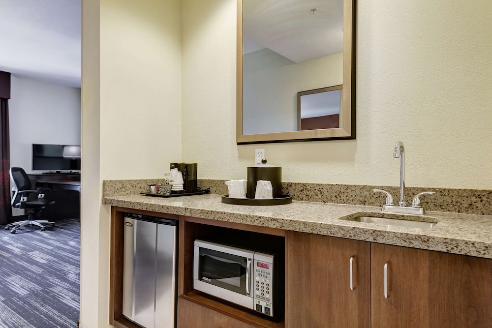 Hampton Inn Poplar Bluff 46/57