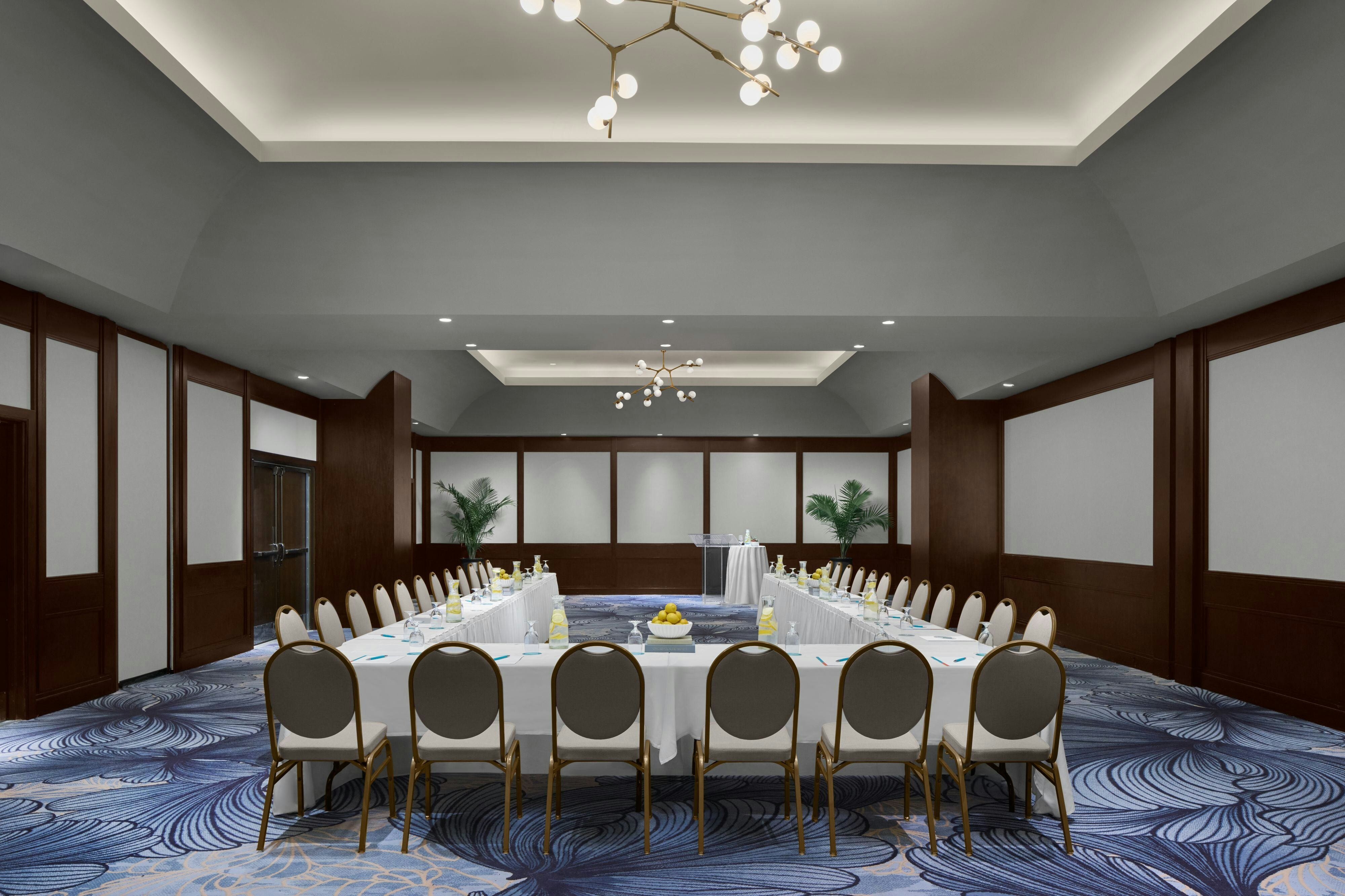Le Meridien Arlington 36/38