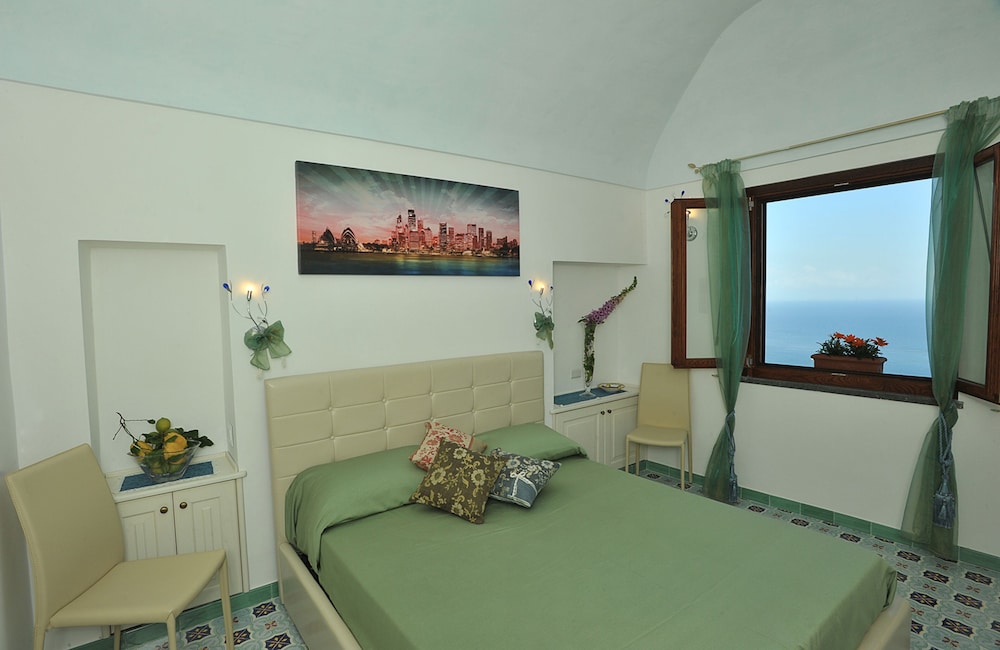 World Center Resort 34/67