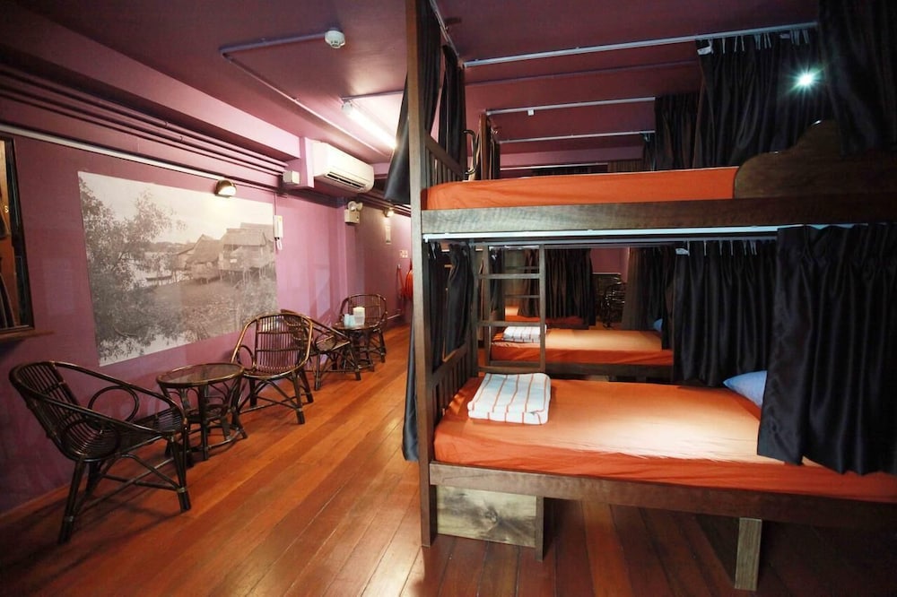 K Space Inn 569 27/30