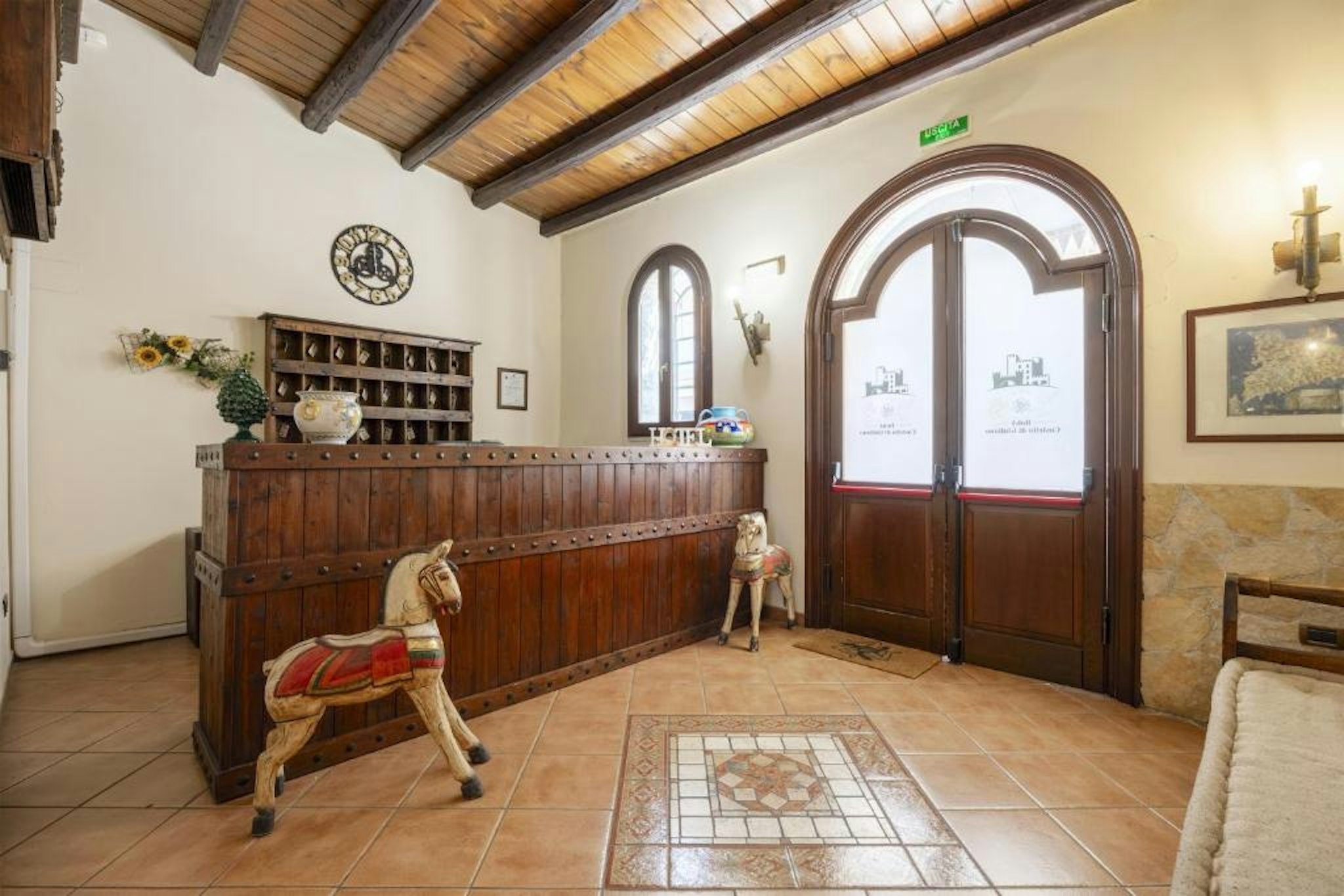 Lobby at Hotel Castello Di Giuliano, Montelepre