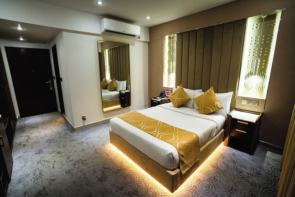 Unique Regency Hotel Dhaka 28/65