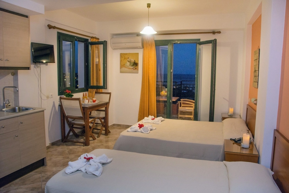 Hotel Ippolity Village 20/71
