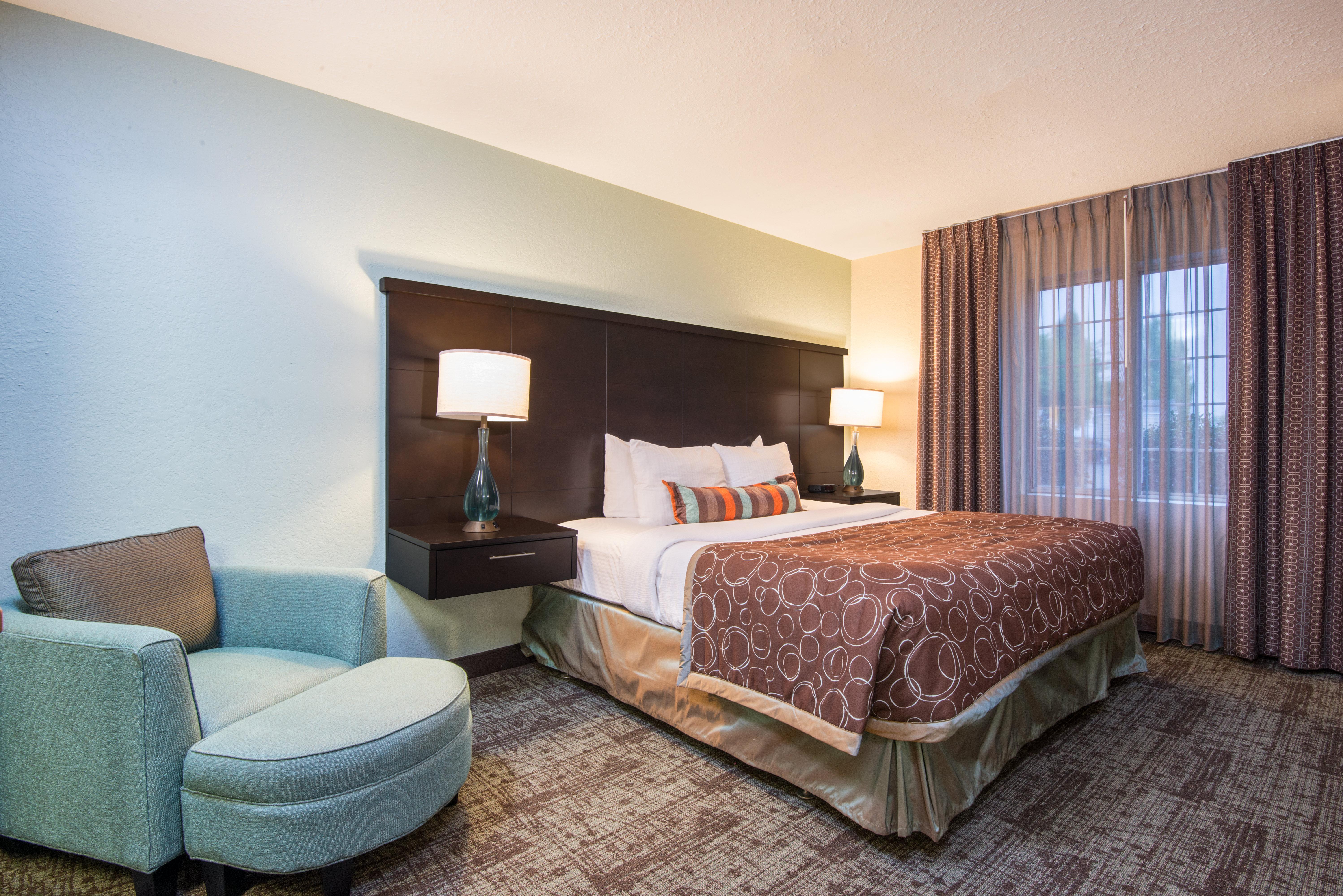 1 Bedroom, Suite, Queen Bed, Accessible
