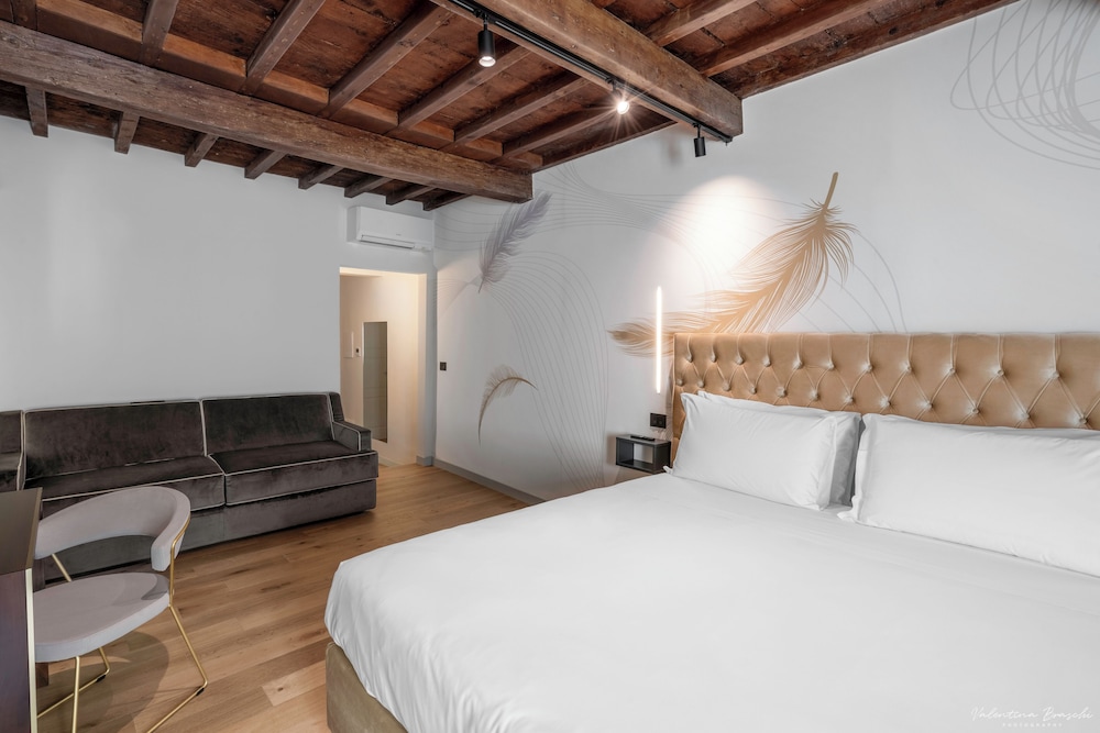Hotel Adamas 5/47