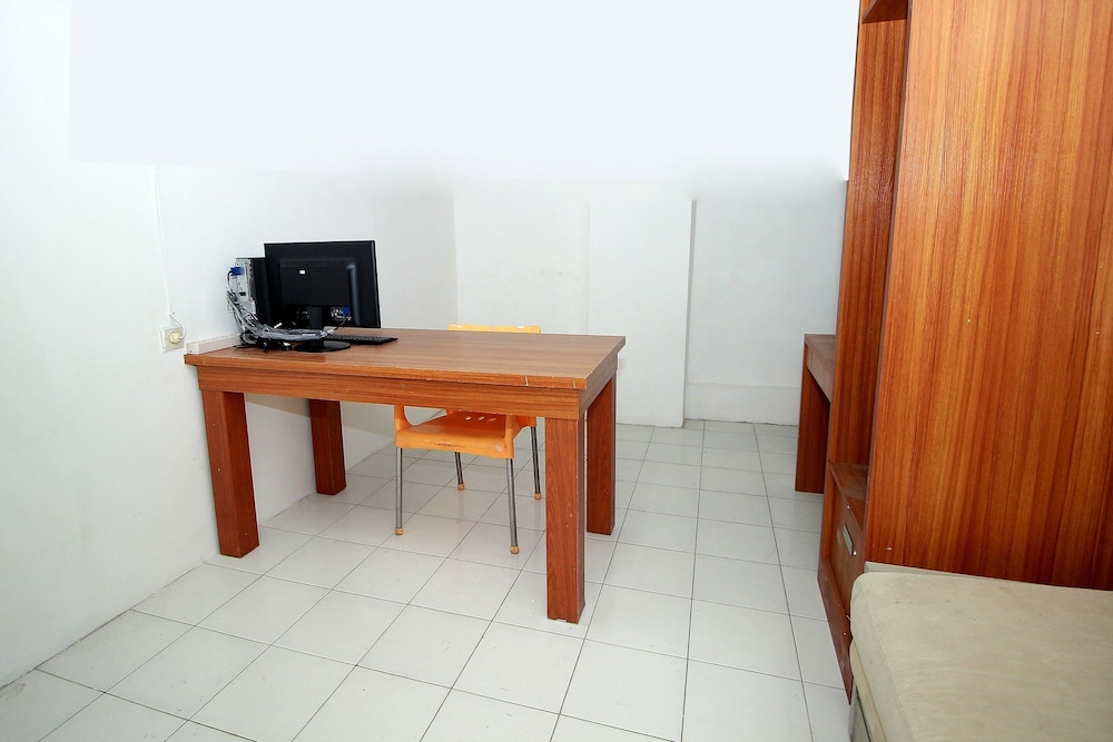 OYO 1678 Jati Exclusive Homestay 32/45
