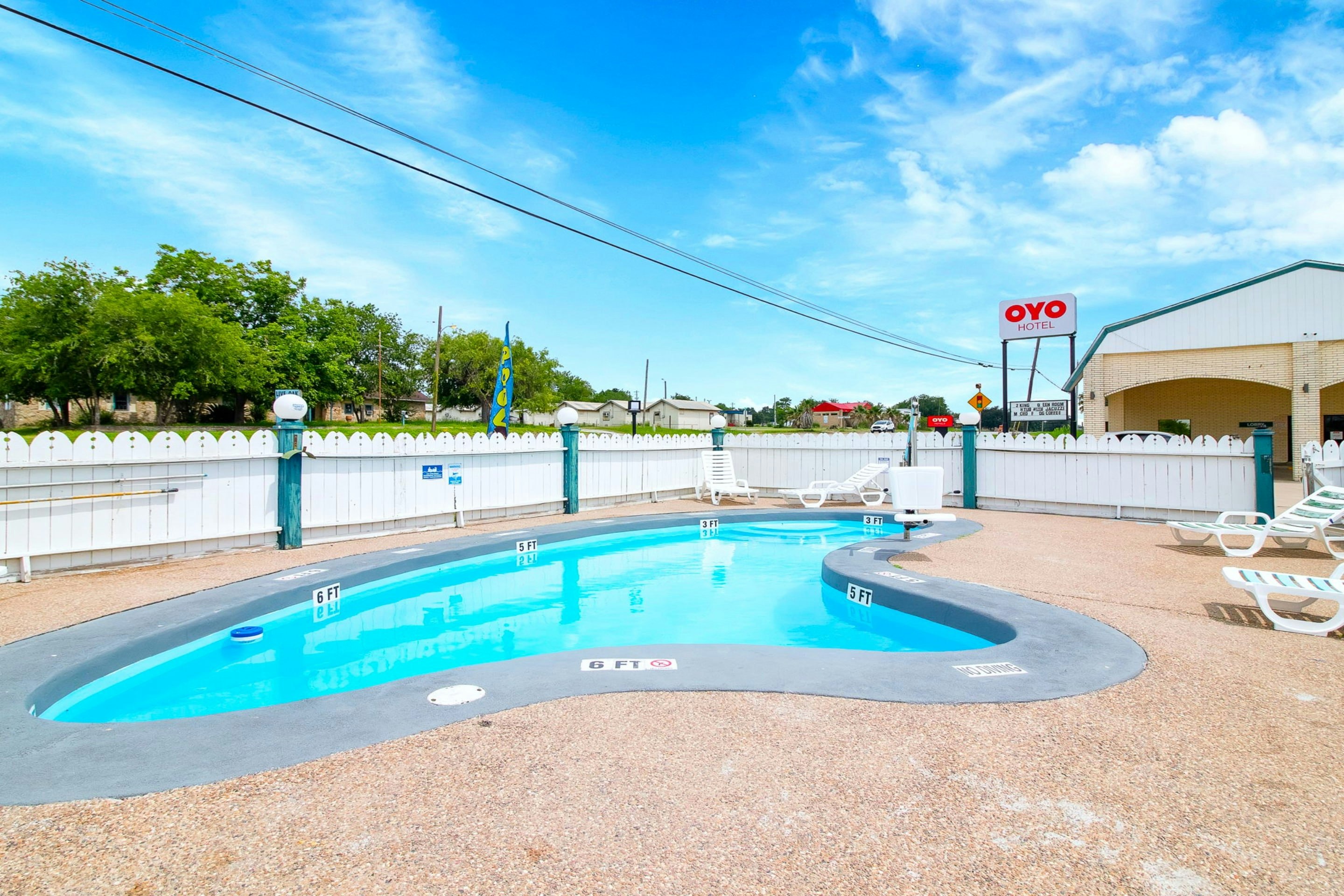 Three Rivers Executive Inn & Suites By OYO 36/37