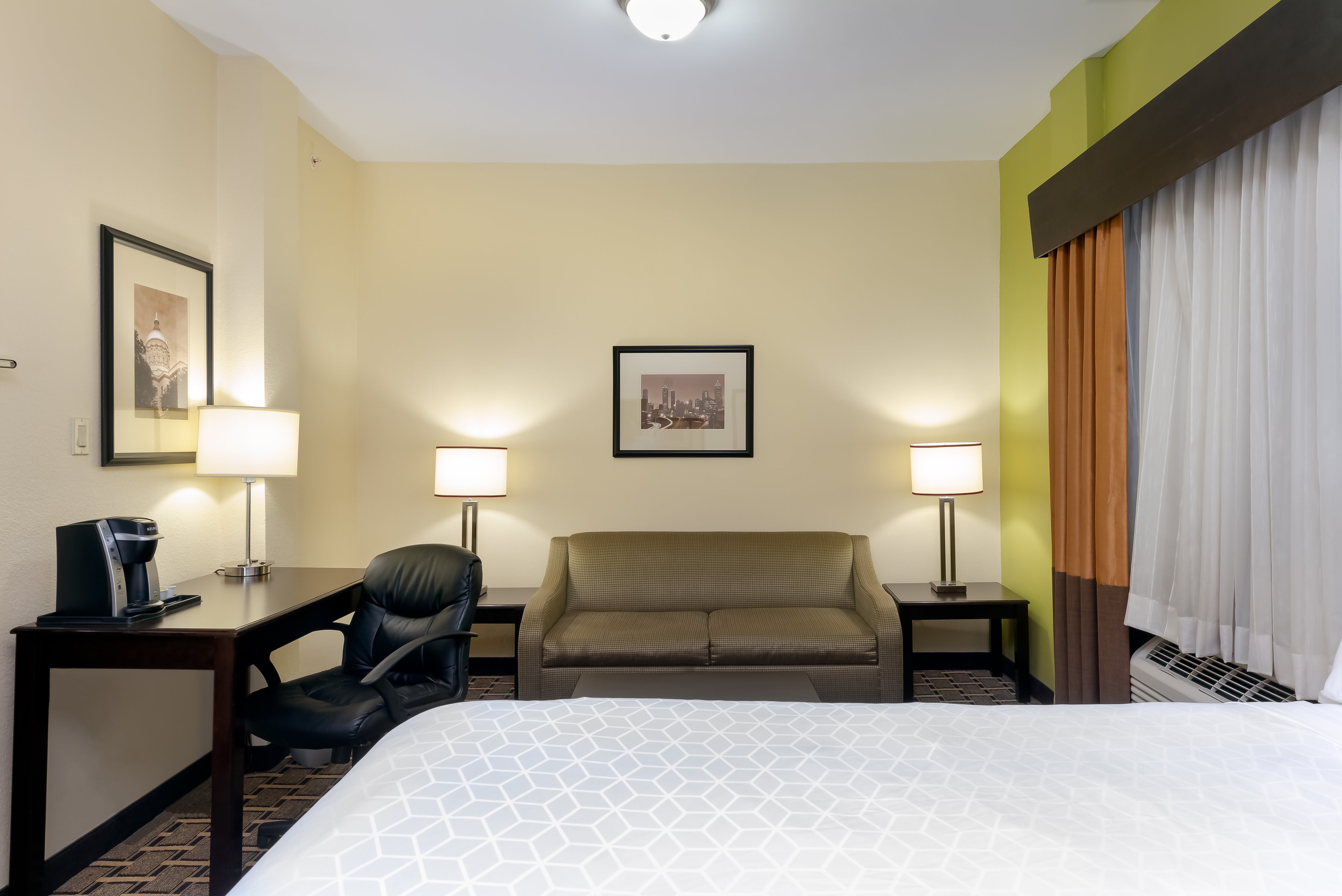 Holiday Inn Express And Suites Atlanta Downtown 34/48