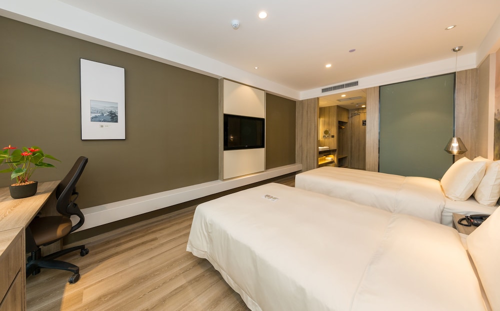 Atour Hotel (Chongqing Hongyadong Riverside) 15/36