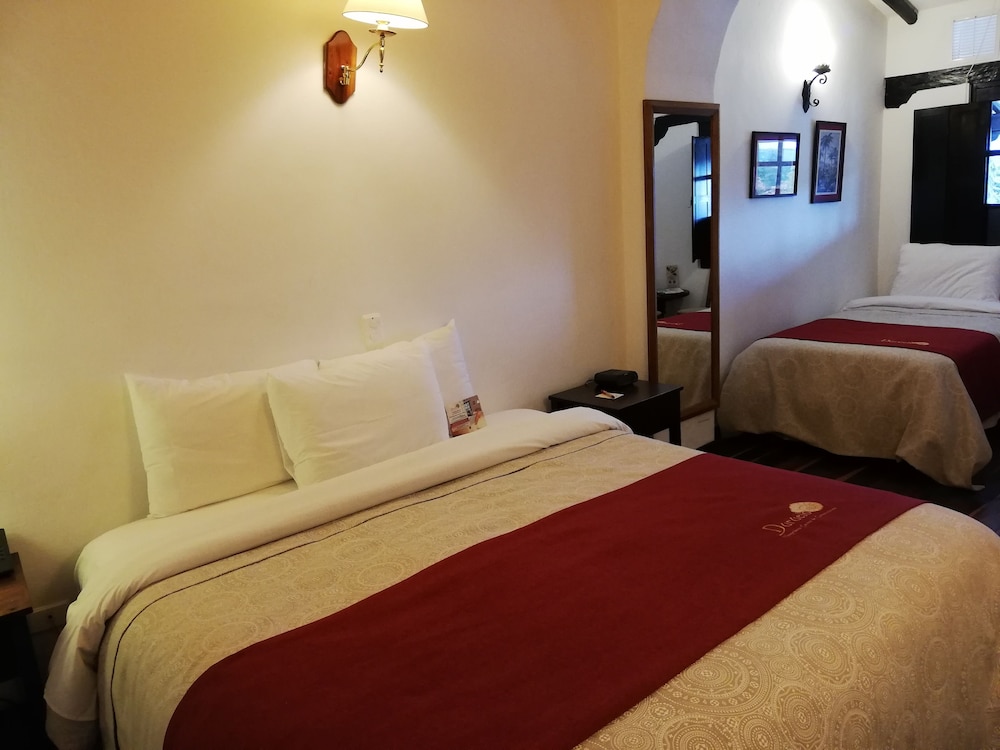 Hospederia Y Centro De Convenciones Duruelo 11/50
