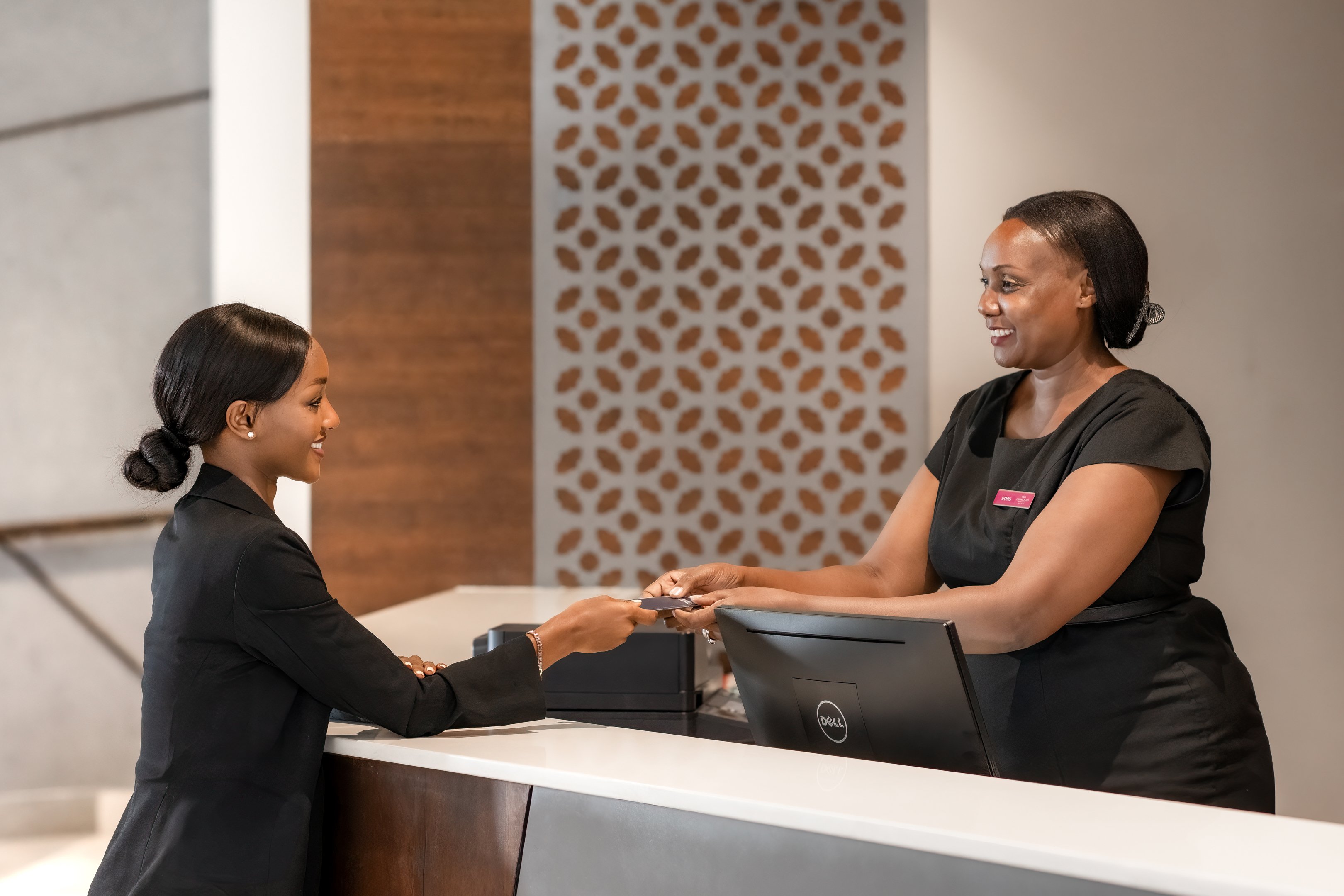 Crowne Plaza Dar Es Salaam 13/74