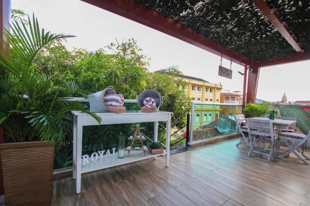 Cartagena Royal Inn 64/69