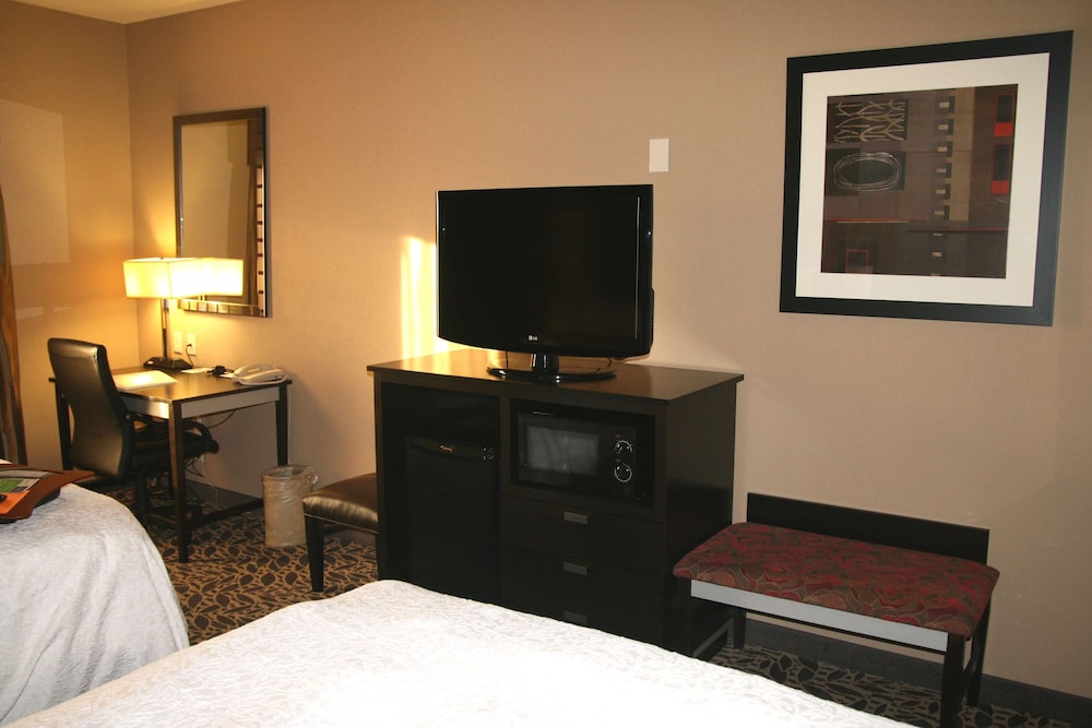 Hampton Inn & Suites Bay City, TX 19/39