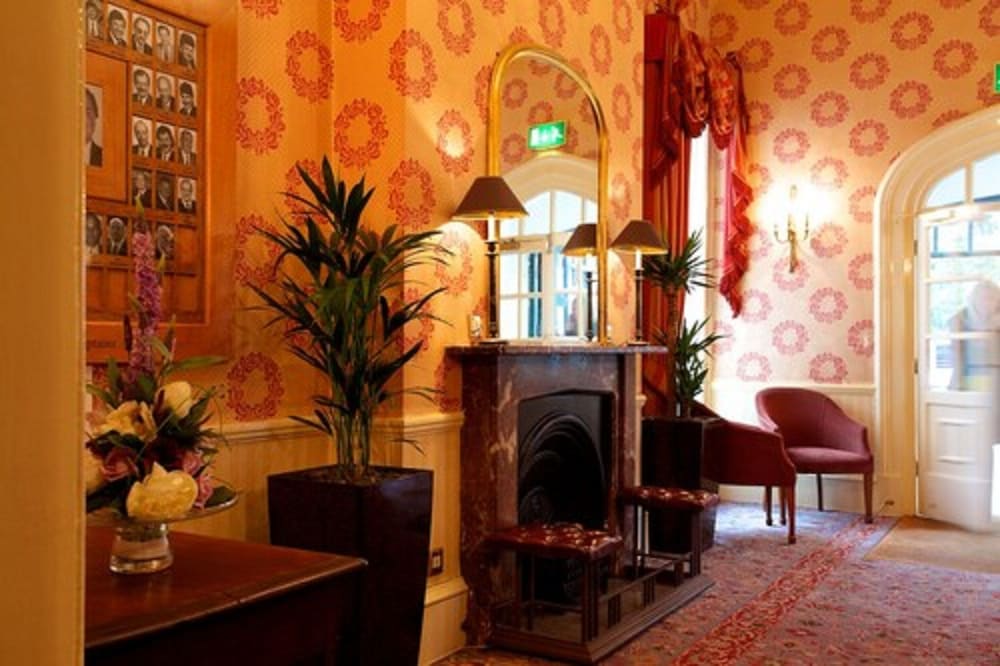 Coulsdon Manor 51/62