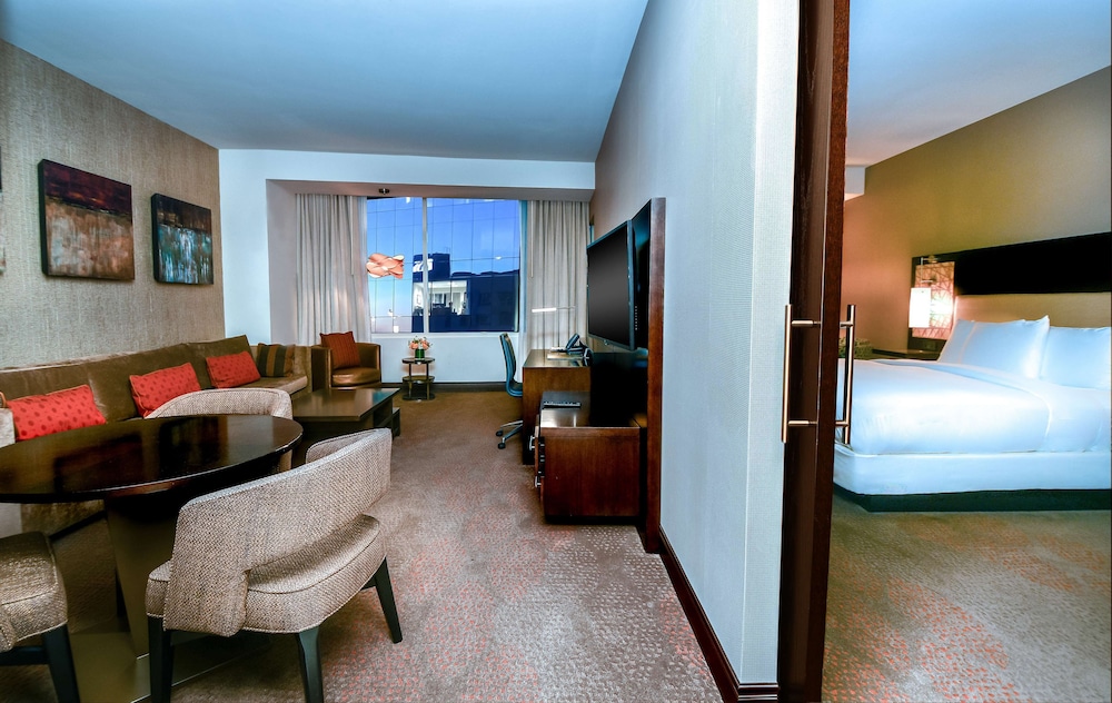 HILTON DALLAS/PLANO GRANITE PARK 63/88