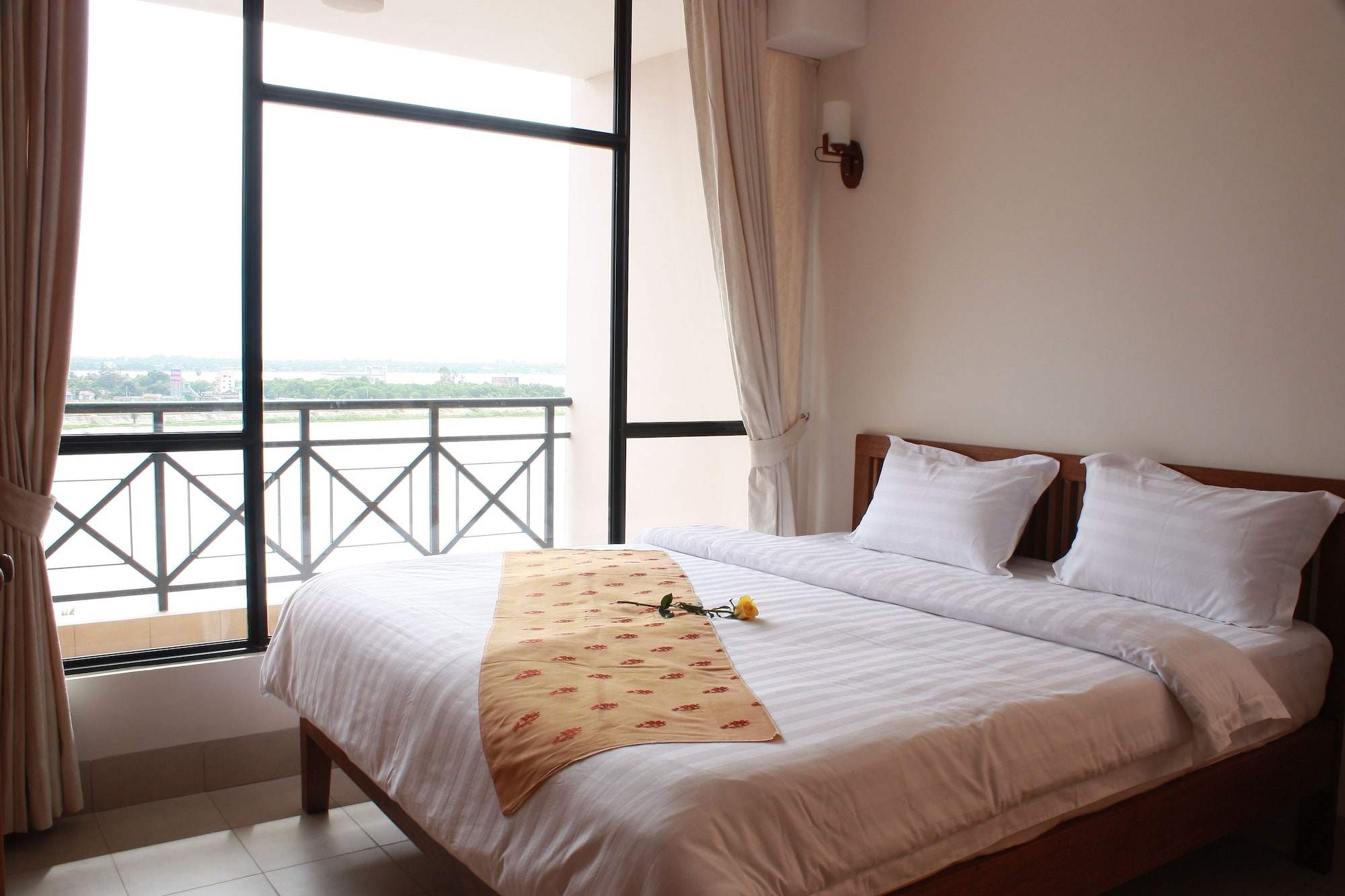 2 BEDROOMS, APARTMENT