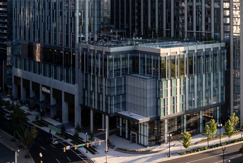 Hilton Arlington Rosslyn The Key 2/51