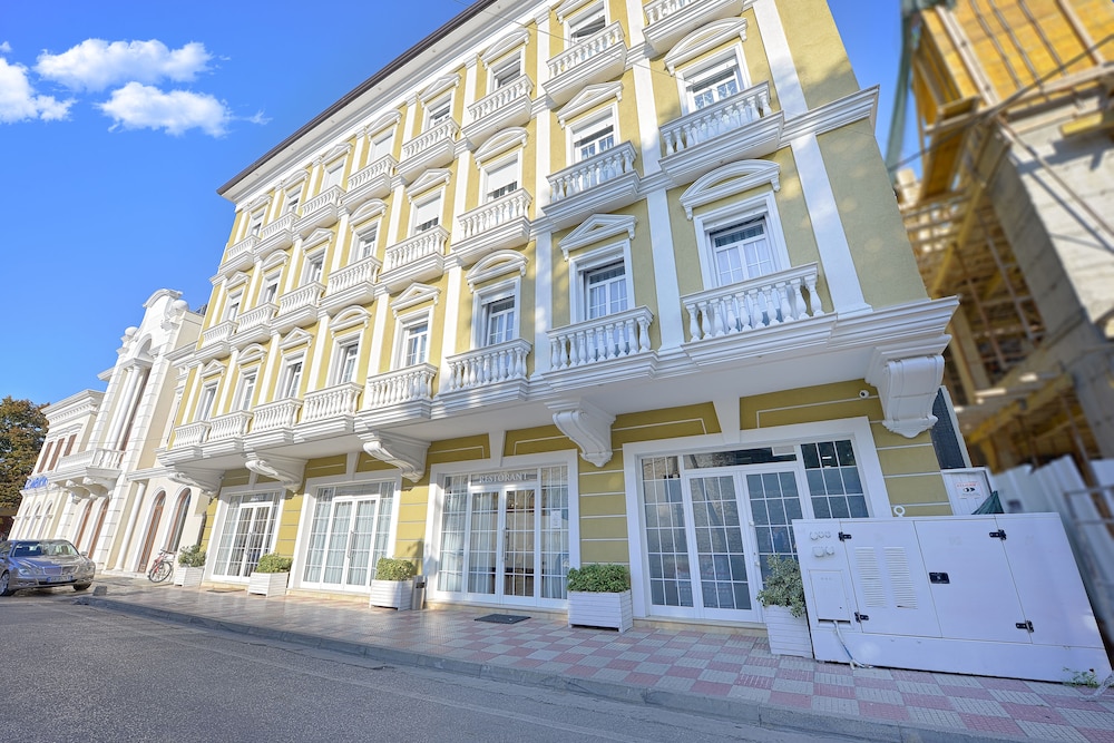 Alis Hotel in SHKODER