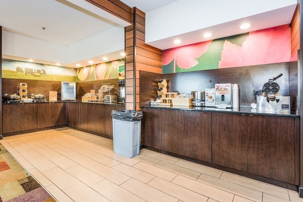 Wingate By Wyndham Gurnee 4/21