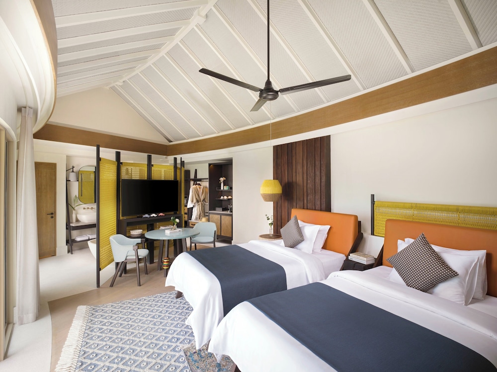 2 Bedrooms, Overwater, Pool, Residence, Single Bed