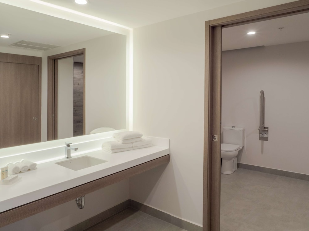 Hilton Garden Inn Santa Ana San Jose 6/42