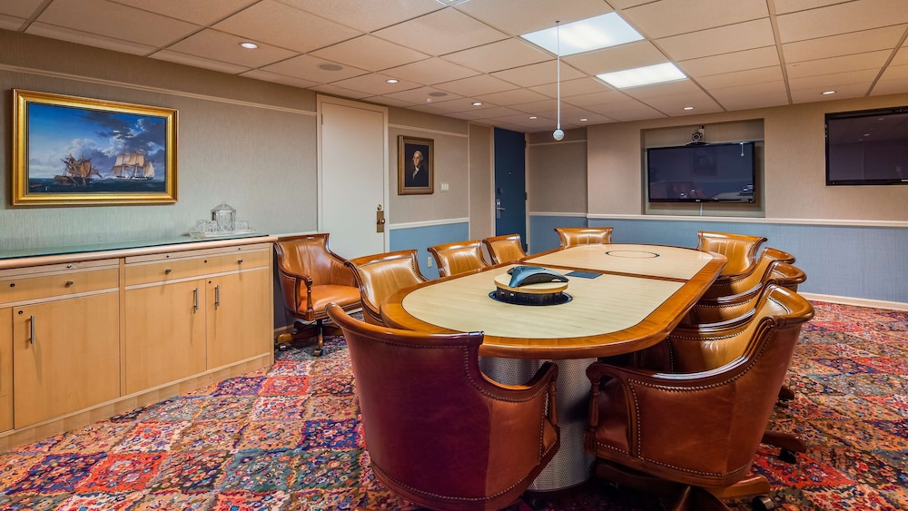 SureStay Plus Hotel By Best Western Brandywine Valley 32/37