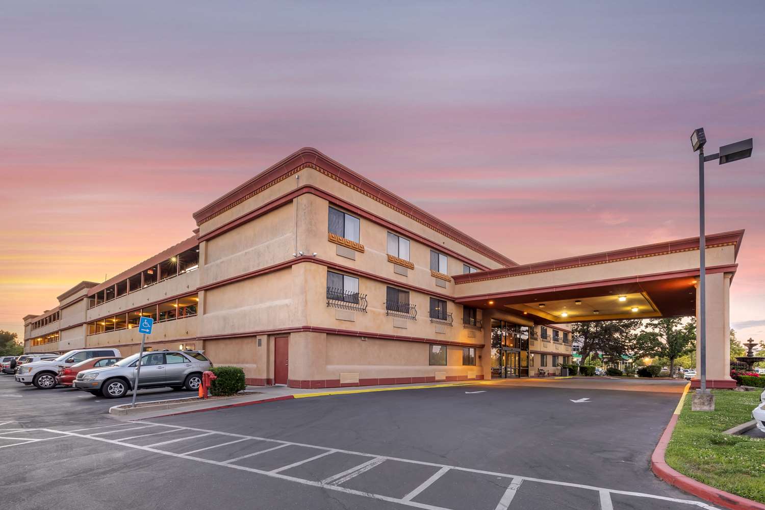 Best Western Plus Orchid Hotel & Suites 51/59