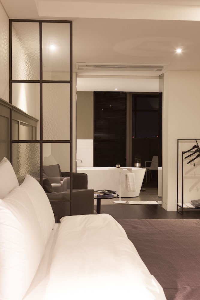 JUNIOR SUITE, DOUBLE BED