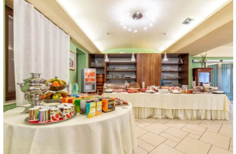 Hotel Santa Maria 52/57