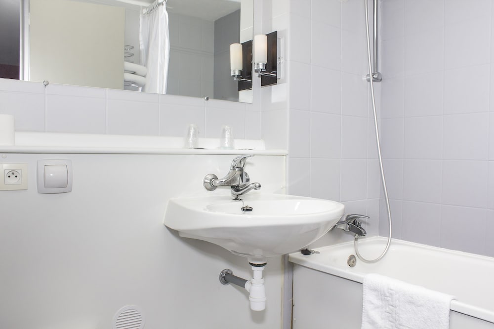 Hotel Inn Design Resto Novo Bourges 49/50
