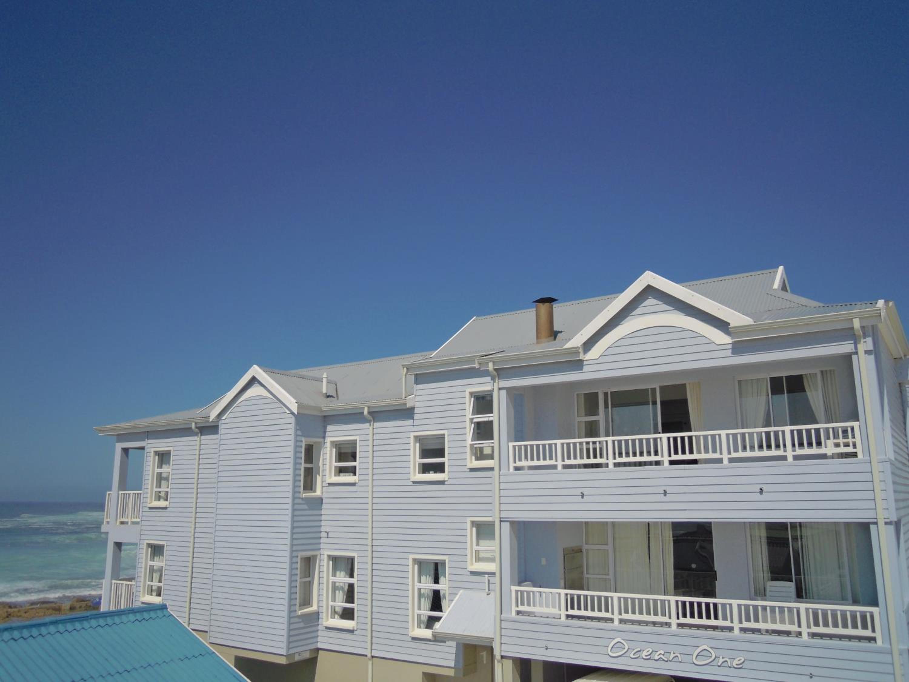 Point Village Hotel 1/76