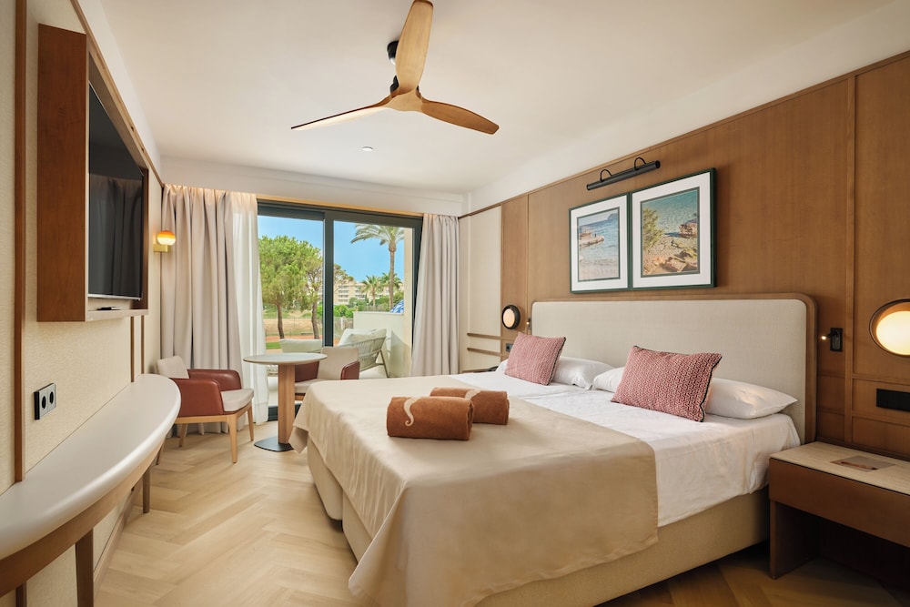 Serenity, Swim Up, Suite