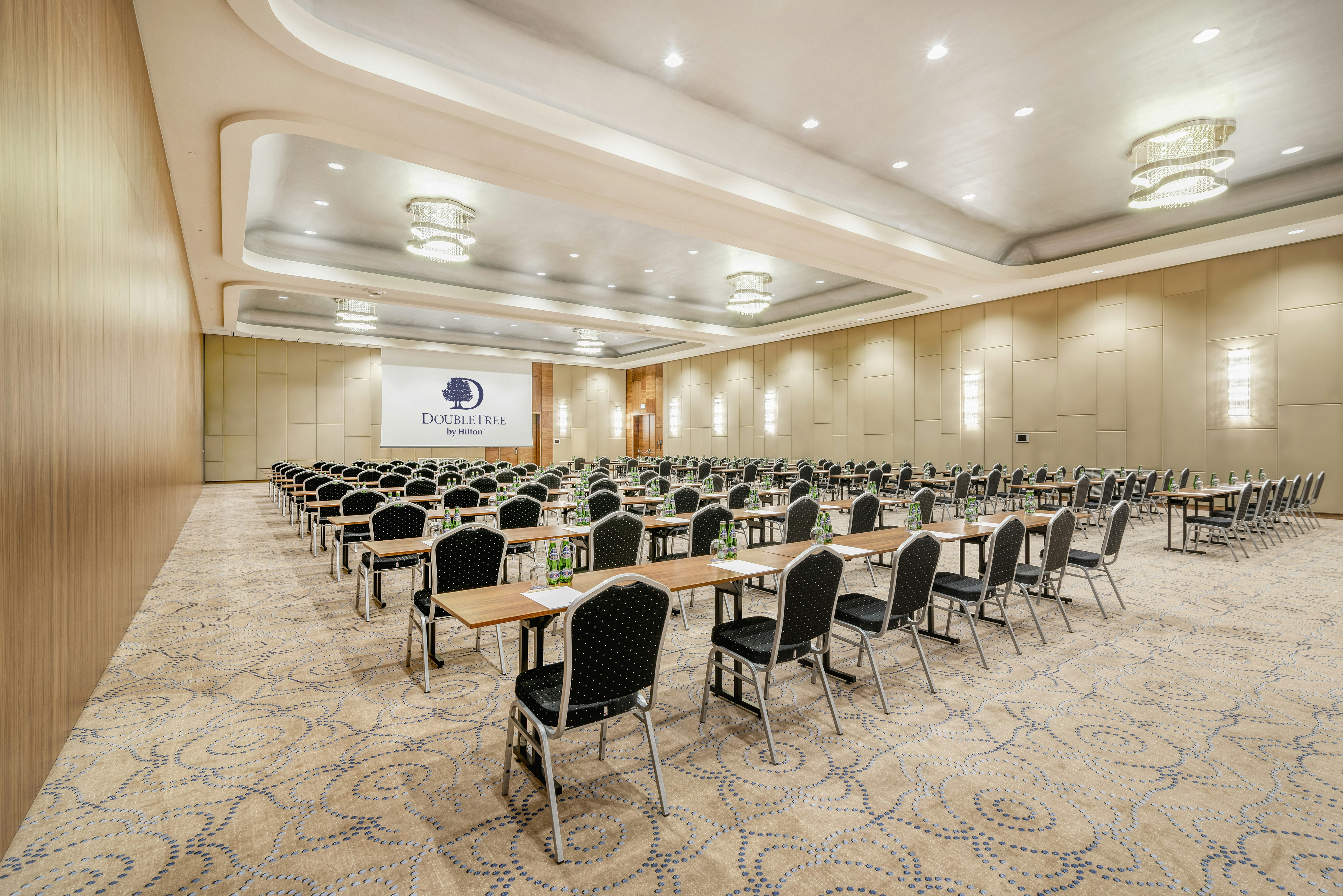 DoubleTree by Hilton Krakow Hotel & Convention Center 33/50