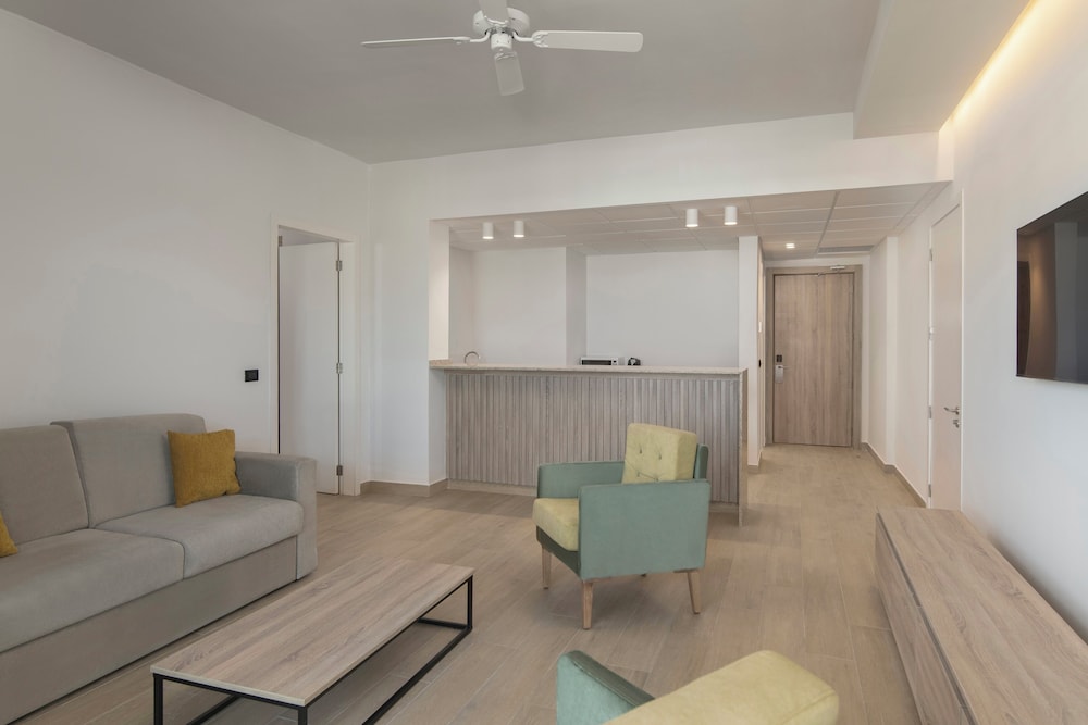 Serenade All Suites - Adults Only Resort 31/50
